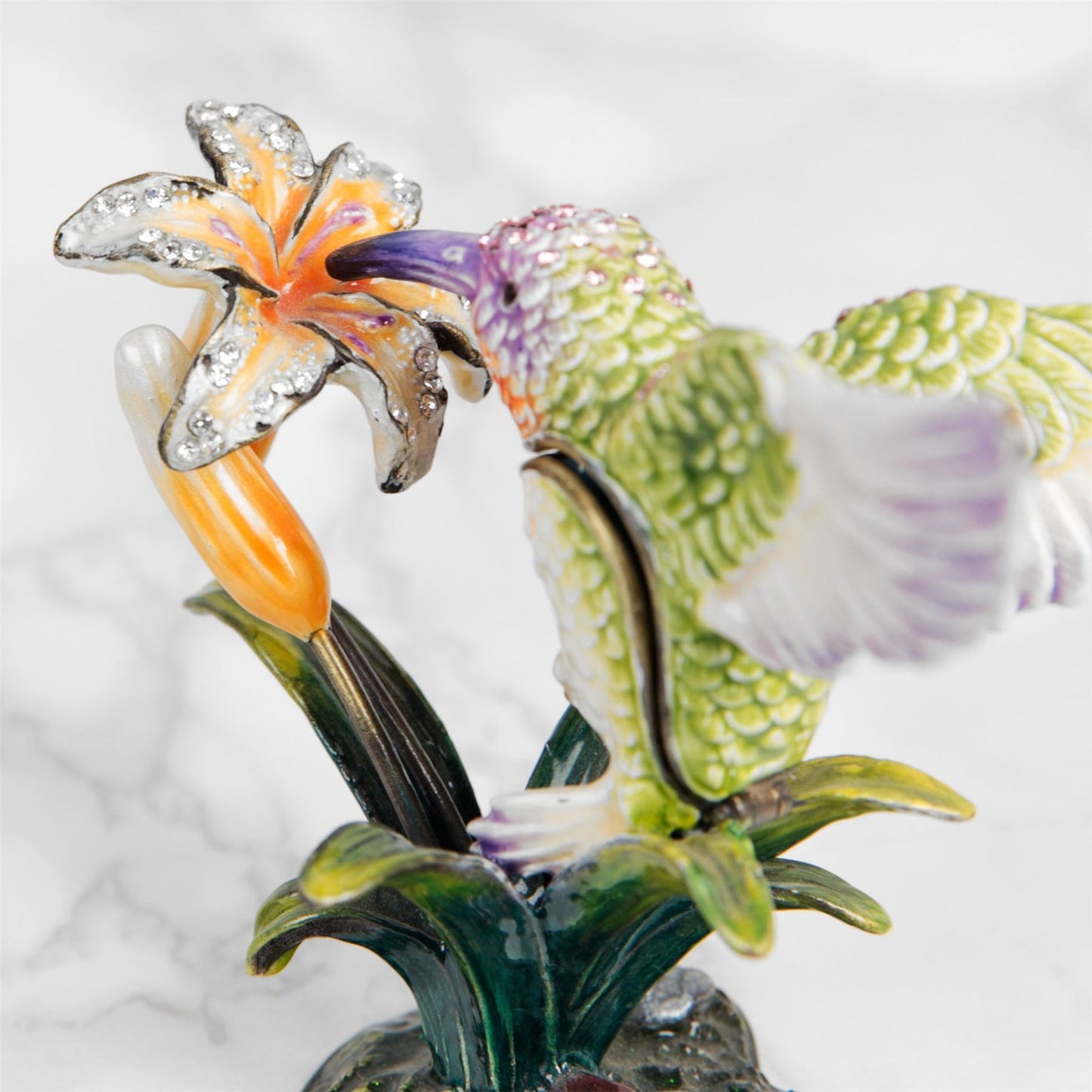 Treasured Trinkets - Hummingbird *(36/48)*