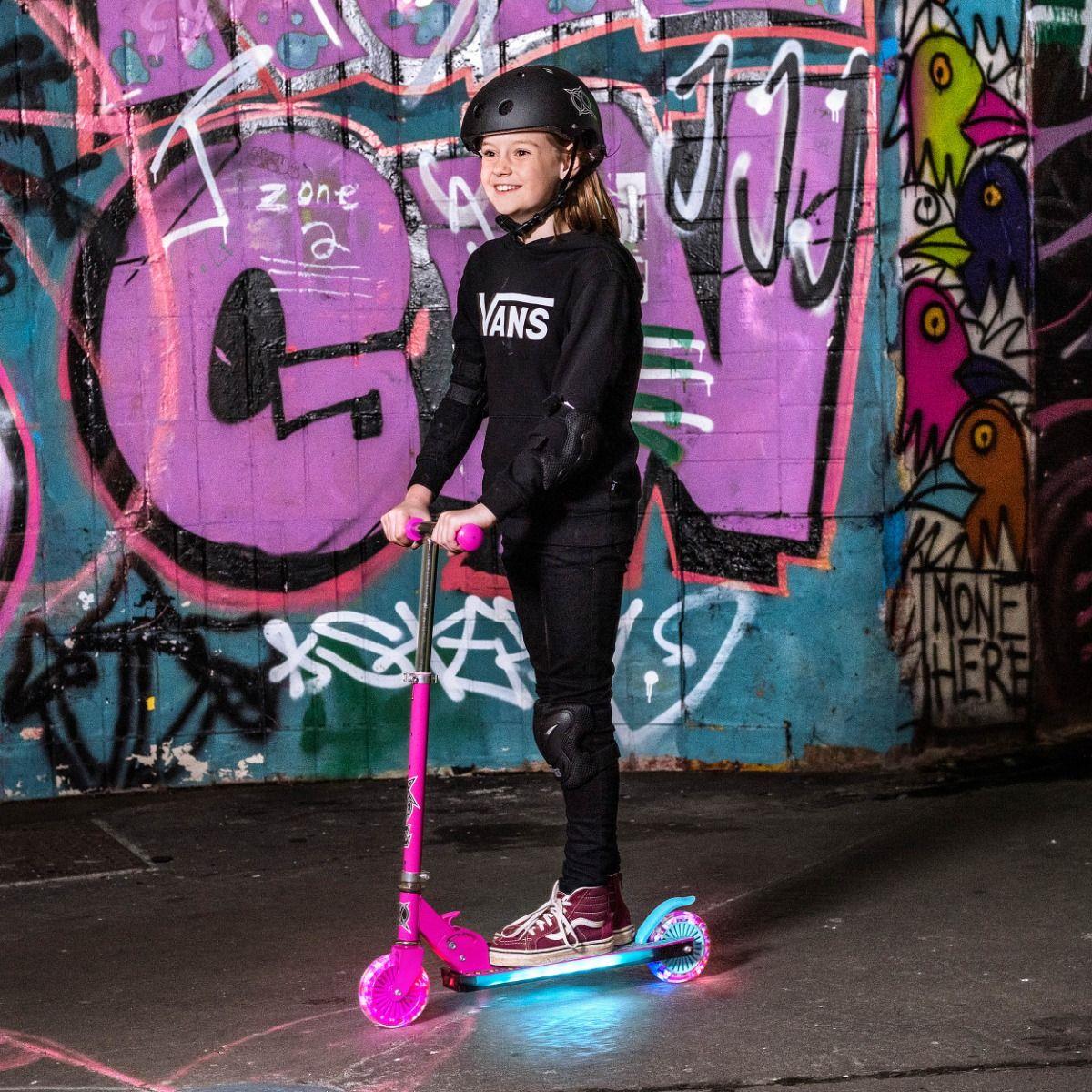 XOOTZ WILD RIDER LED SCOOTER - PINK