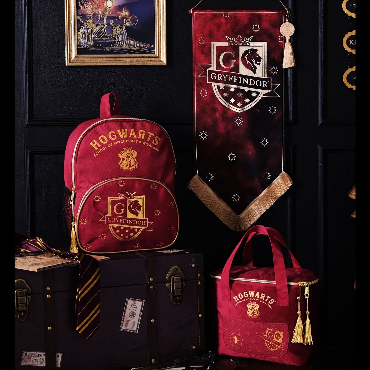 Warner Bros Harry Potter Alumni Lunch Bag Gryffindor