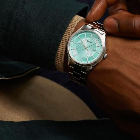 Lorus Mens Basic Fashion Date Mint Green Sunray Dial Silver Plated Stainless Steel Bracelet Watch RH931RX9