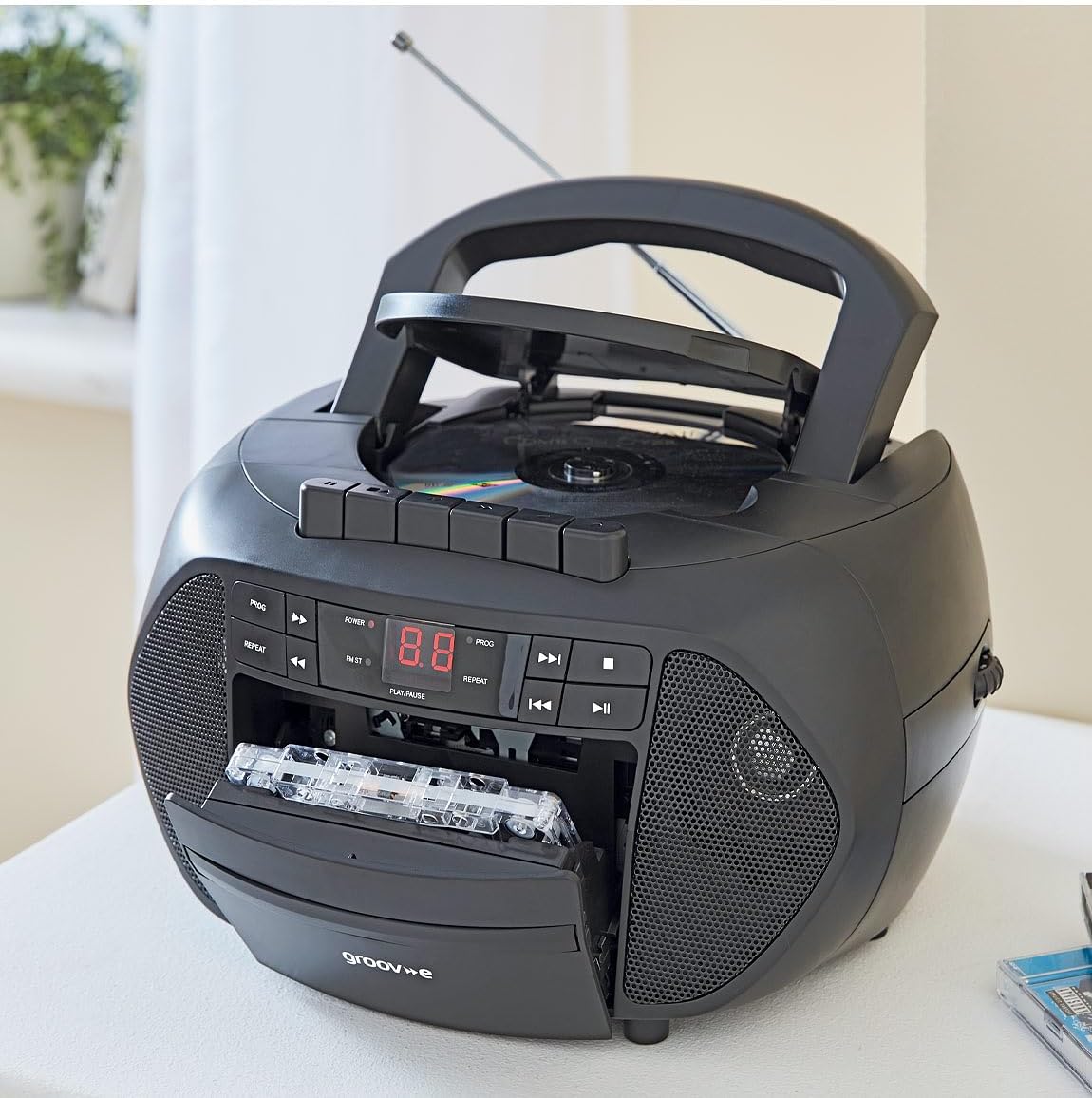 Groove-e Traditional Boombox Portable CD & Cassette Player with Radio - Black