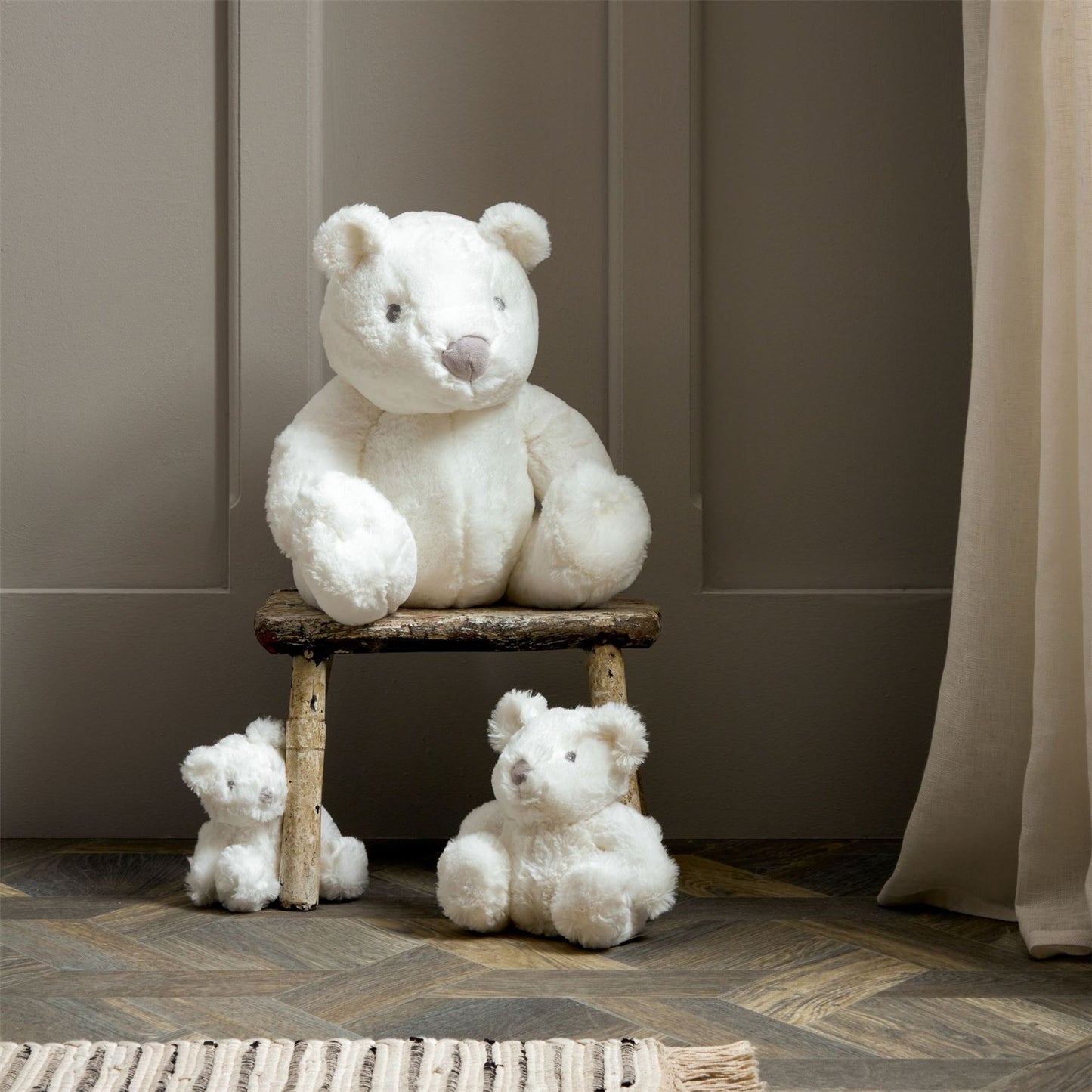 Bambino White Plush Bear Medium 18cm