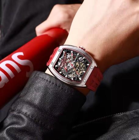 New Rubber Gents Solid Fashion Quartz Movement Screw Decoration Skeleton Dial Rubber Strap Watch Available Multiple Colour