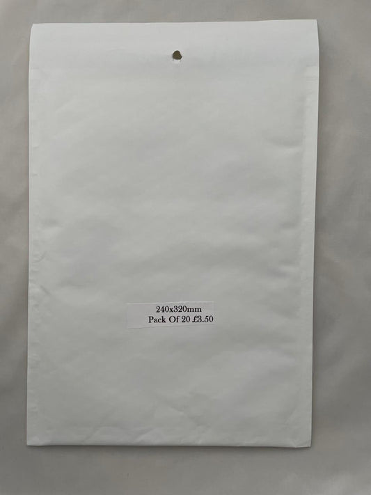 Quality Padded Bubble Envelope in White 240x320mm (QTY 20)