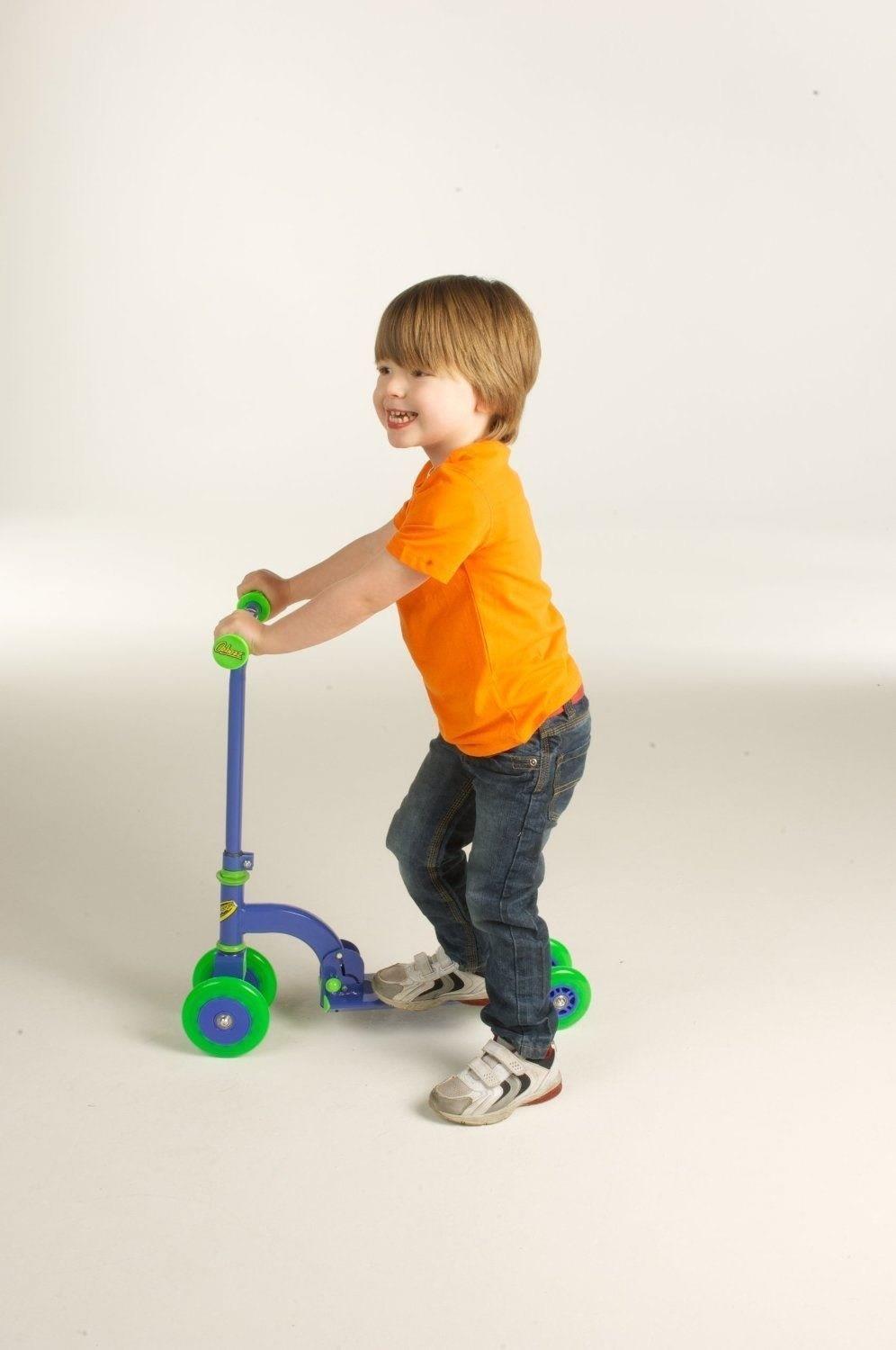 Ozbozz My First Folding Push Scooter Blue Outdoor Game for Boys SV12316