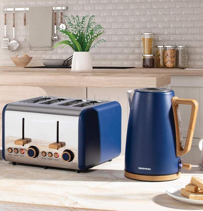 Daewoo Blue Skandia Slice Toaster 3KW Kettle Set Wooden