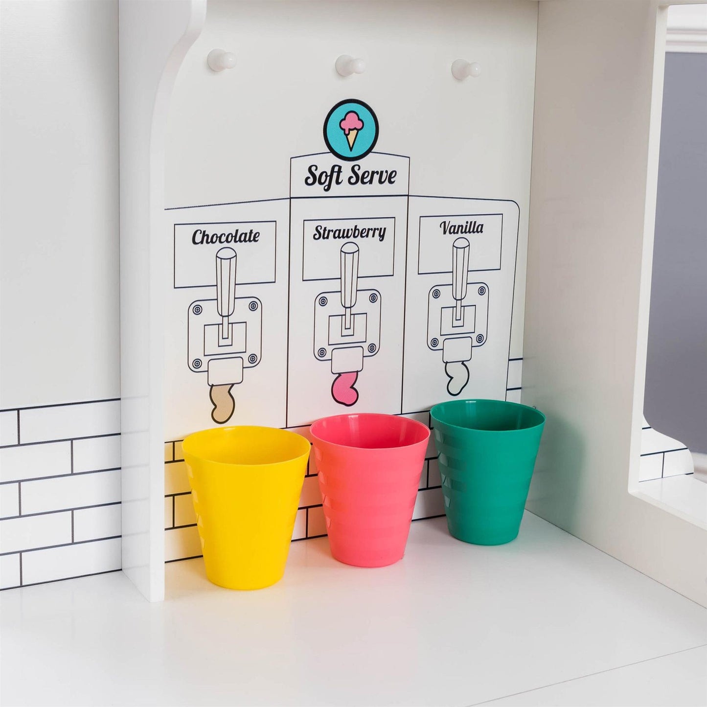 PLAYHOUSE ICE CREAM VAN (Carton of 1)