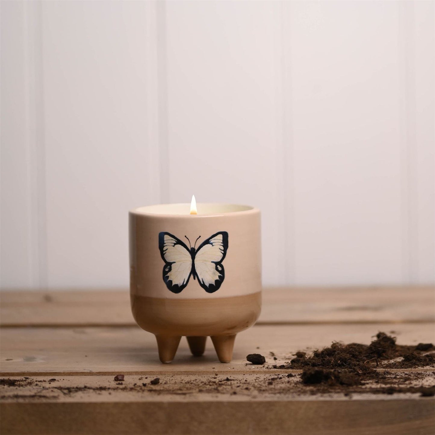 Country Living 200g Citronella Candle in Footed Ceramic Vessel - Butterfly