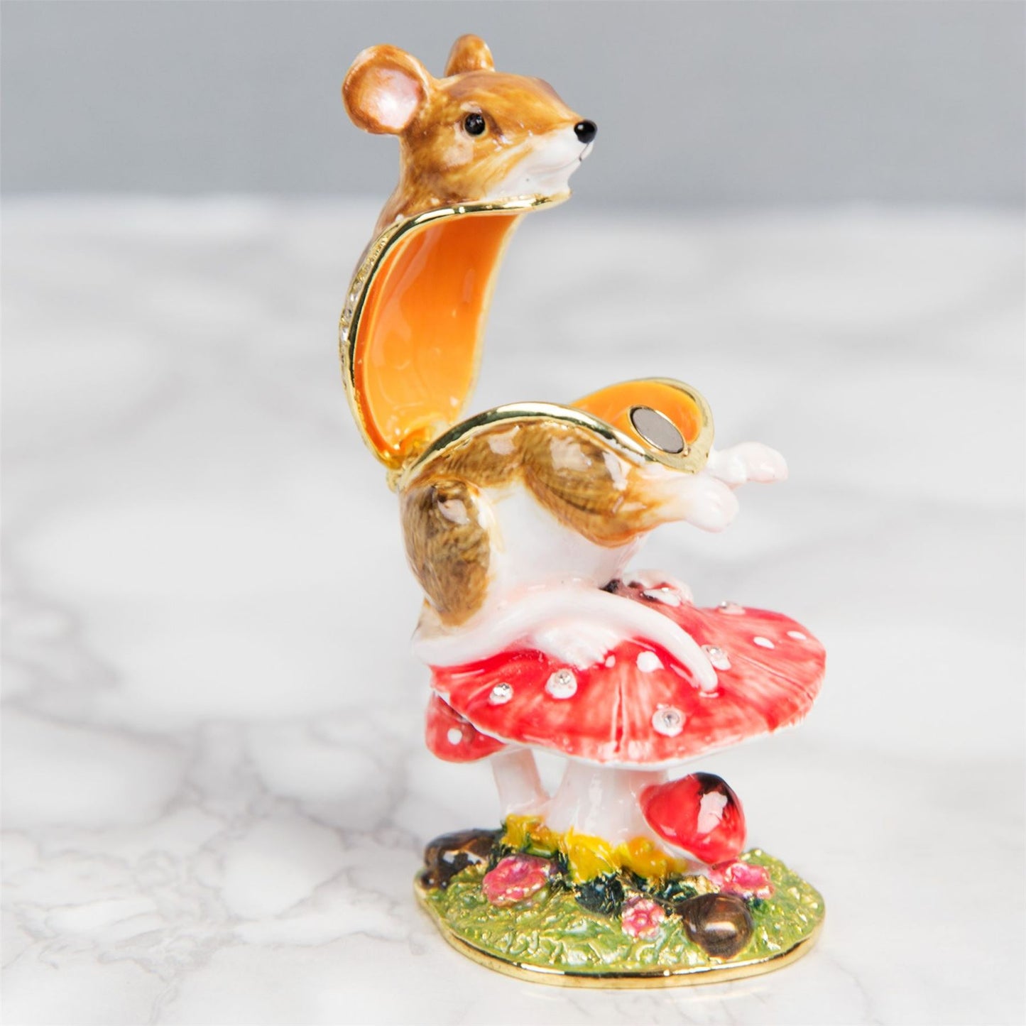 Treasured Trinkets - Mouse on Toadstool