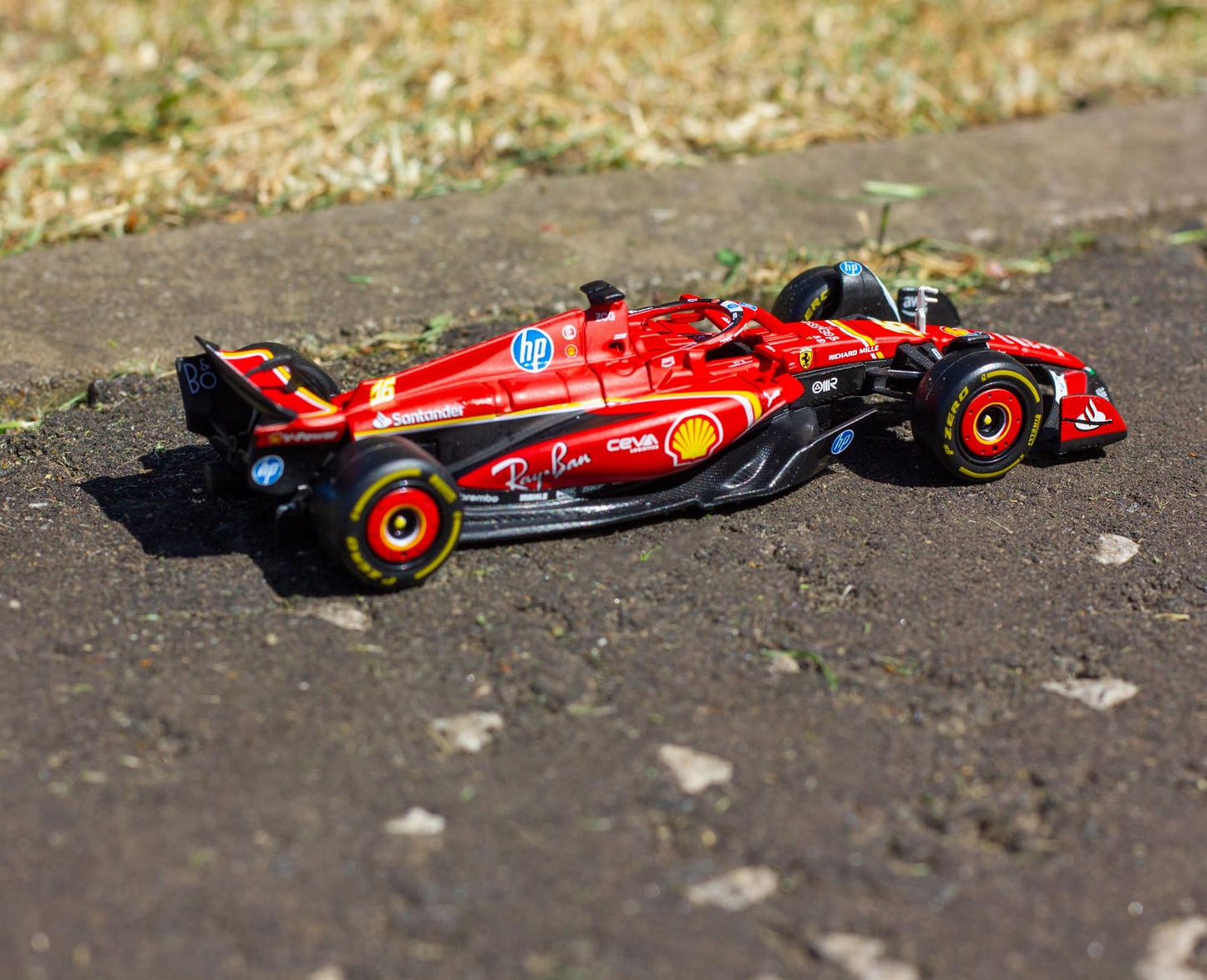 F1 FERRARI SF-24 2024 TWO PACK LECLERC AND SAINZ 1:43