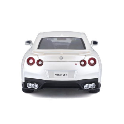 1:24 Nissan Gt-R 2017 White  - Diecast Model car Collectables