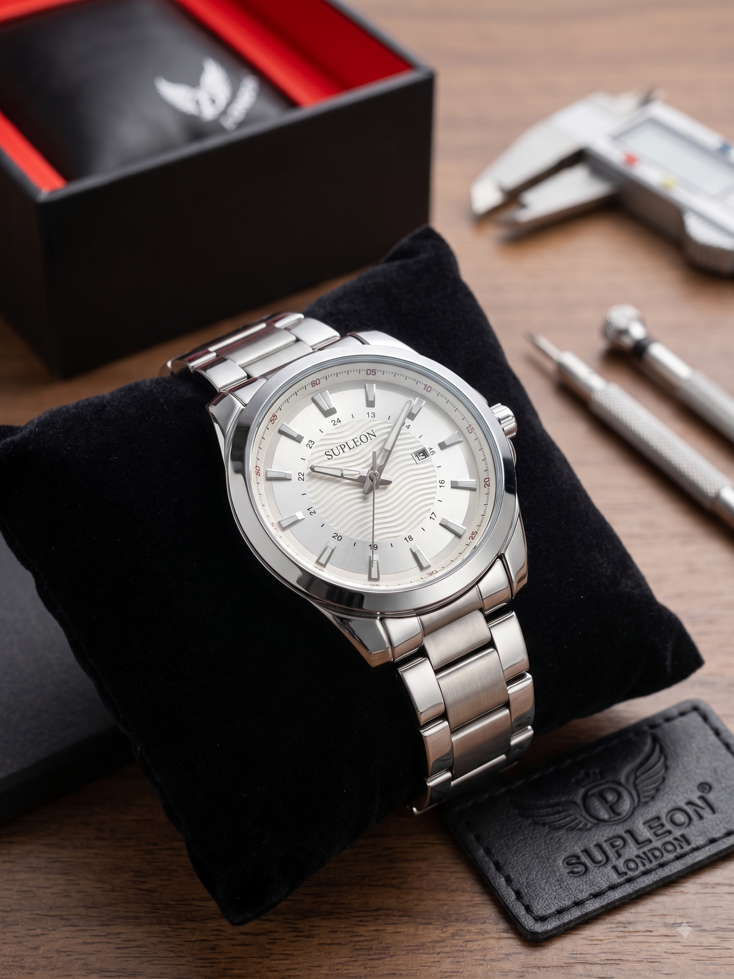 Supleon Men's Gold-Tone Quartz Wrist Watch With Date