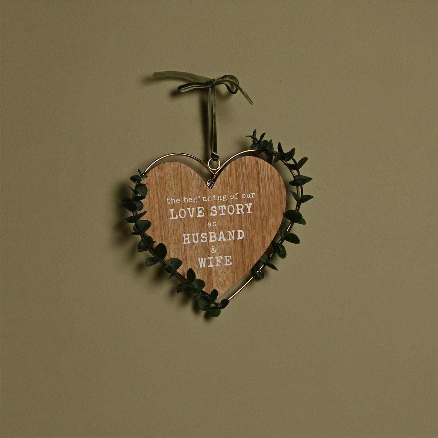 Love Story 'Husband & Wife' Heart Plaque with Leaves