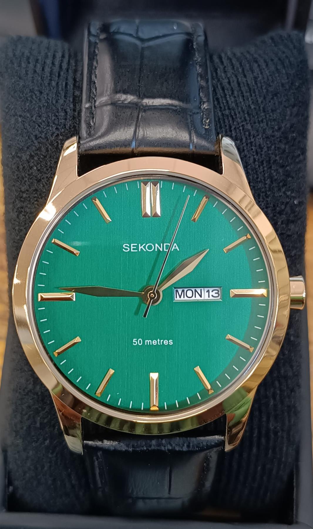 Sekonda Men's Day Date Green dial with Black Leather strap Watch 1870