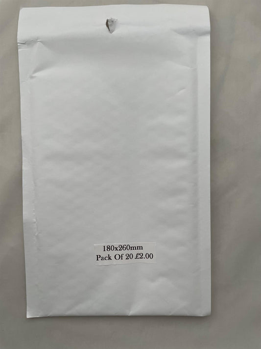 Quality Padded Bubble Envelope in White 180x260mm (QTY 20)