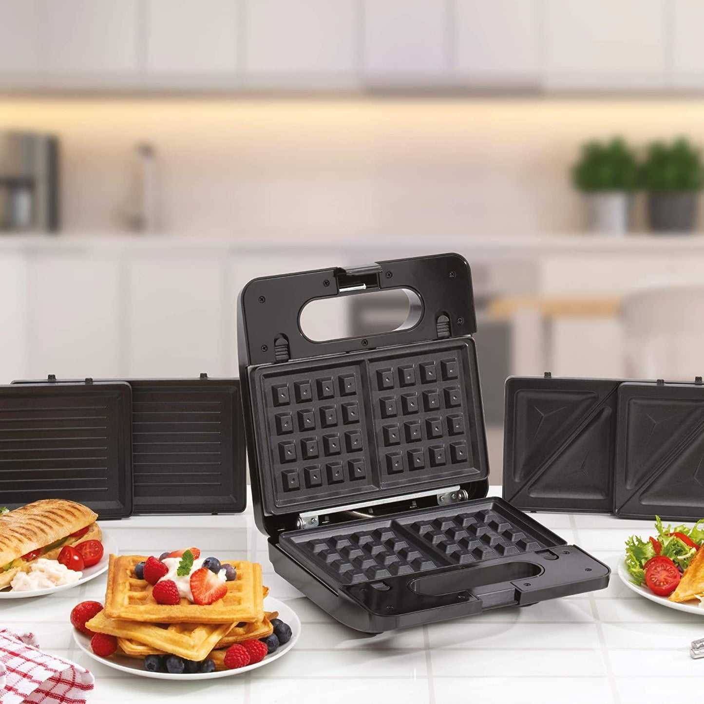 Daewoo 3-in-1 Snack Maker, Sandwich, Waffle & Panini Press- SDA1562