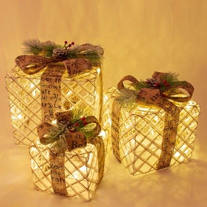 Christmas Workshop Set of 3 Rattan LED Christmas Gift Box (Carton of 6)